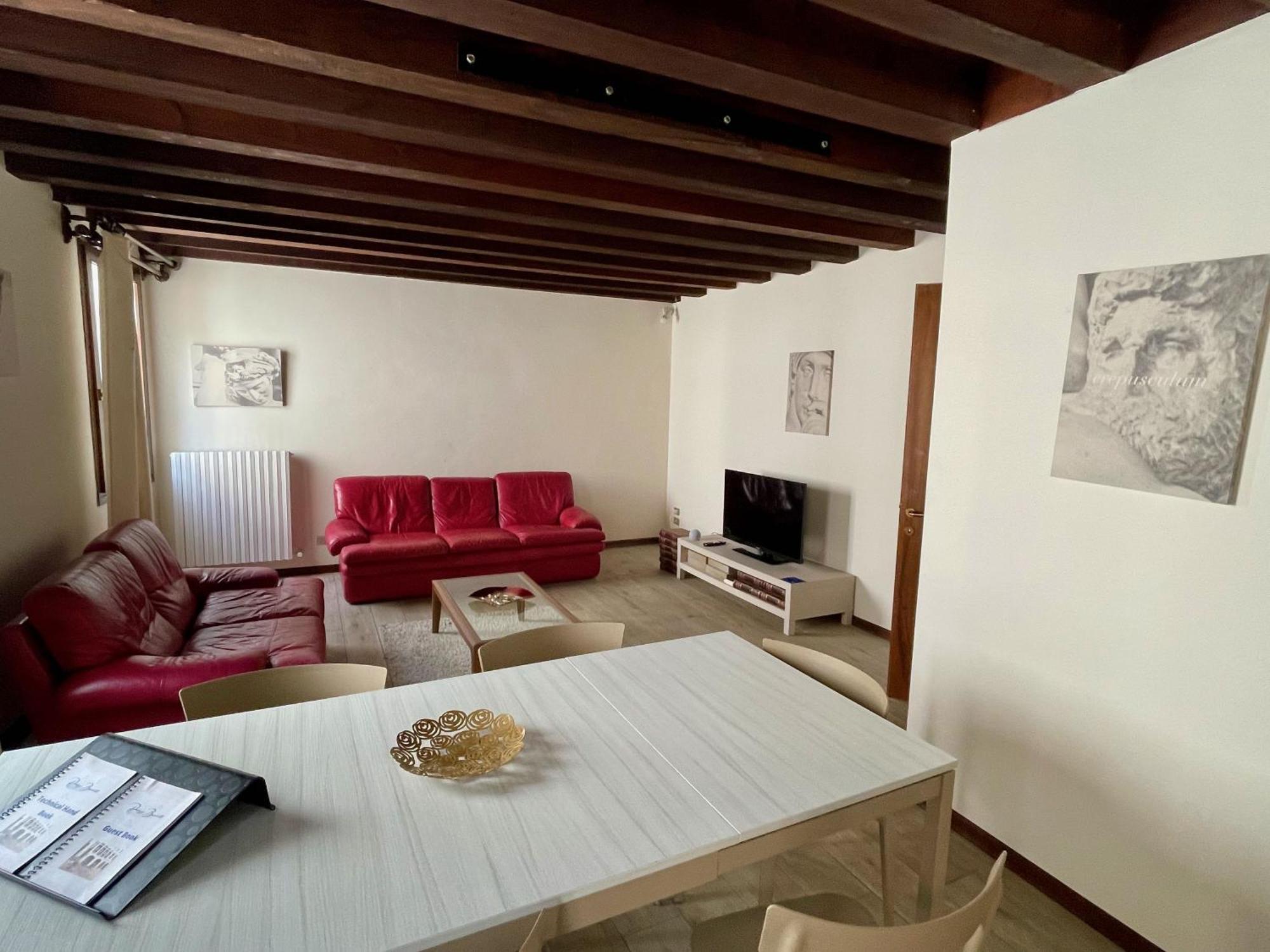 Palazzo Bianchetti Apartment Тревизо Стая снимка